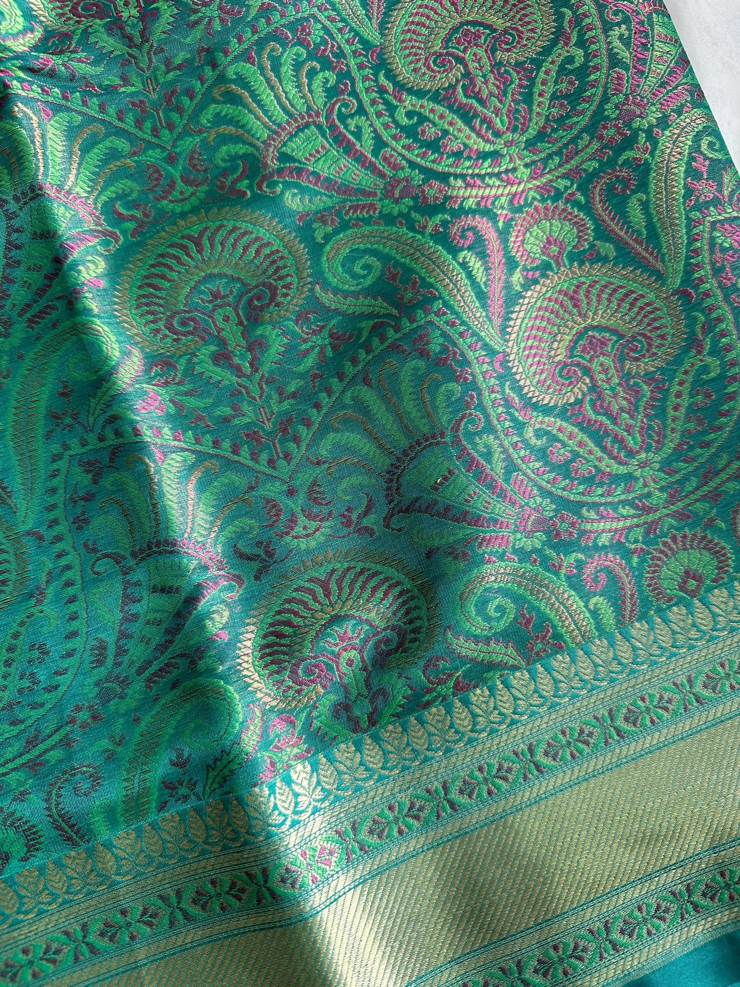 Green Dual Tone Tanchui Saree