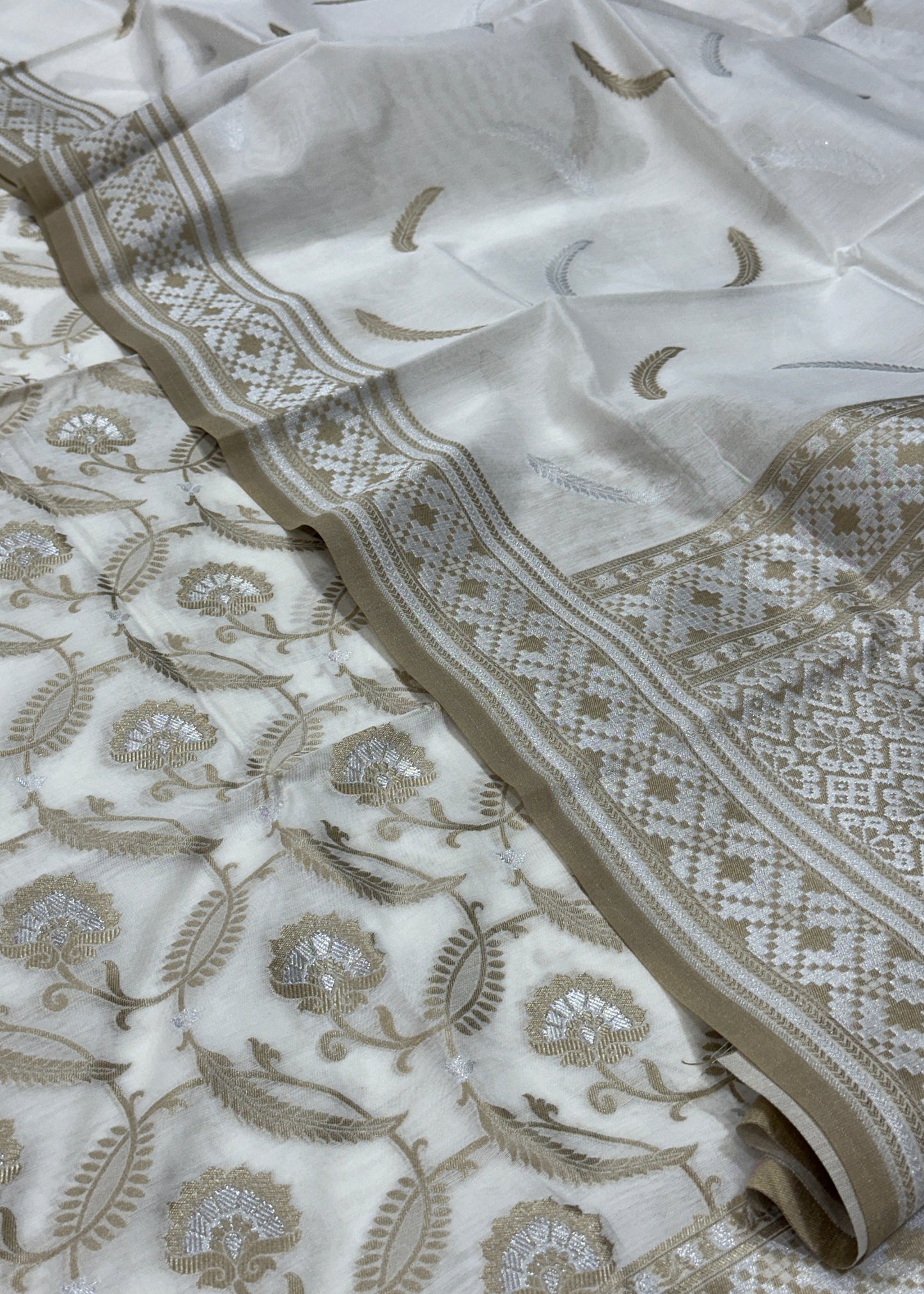 White Banarasi Cotton Suit Set with Zari Work