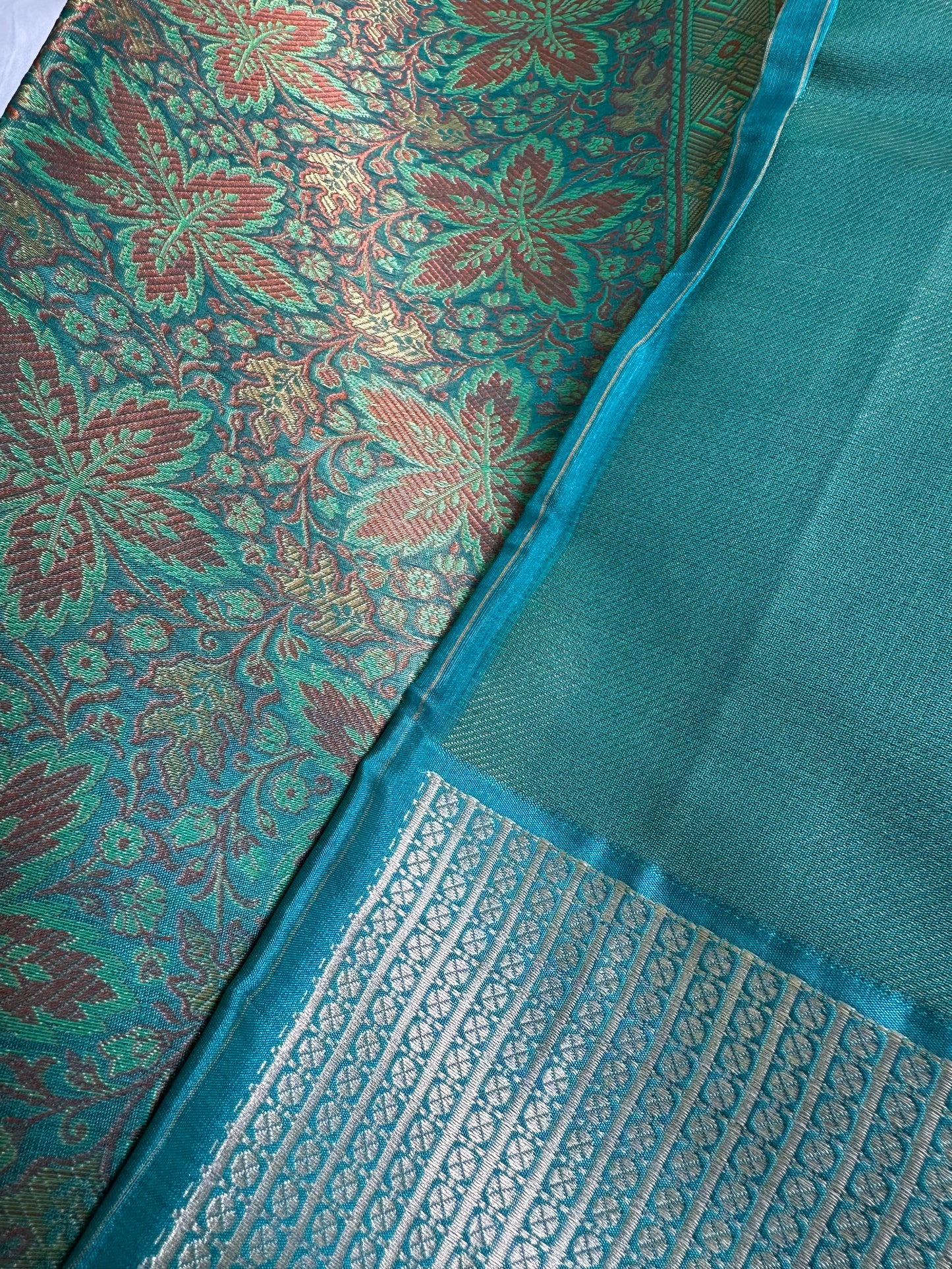 Dual Tone Green Banarasi Tanchui Saree