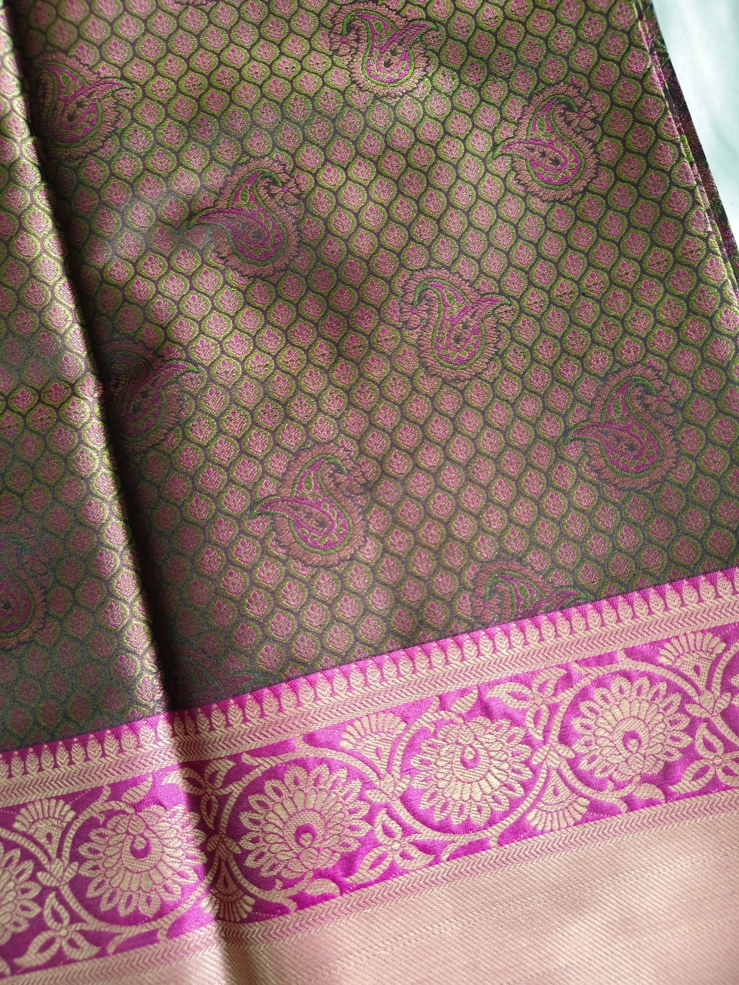 Pink Border Tanchui Saree