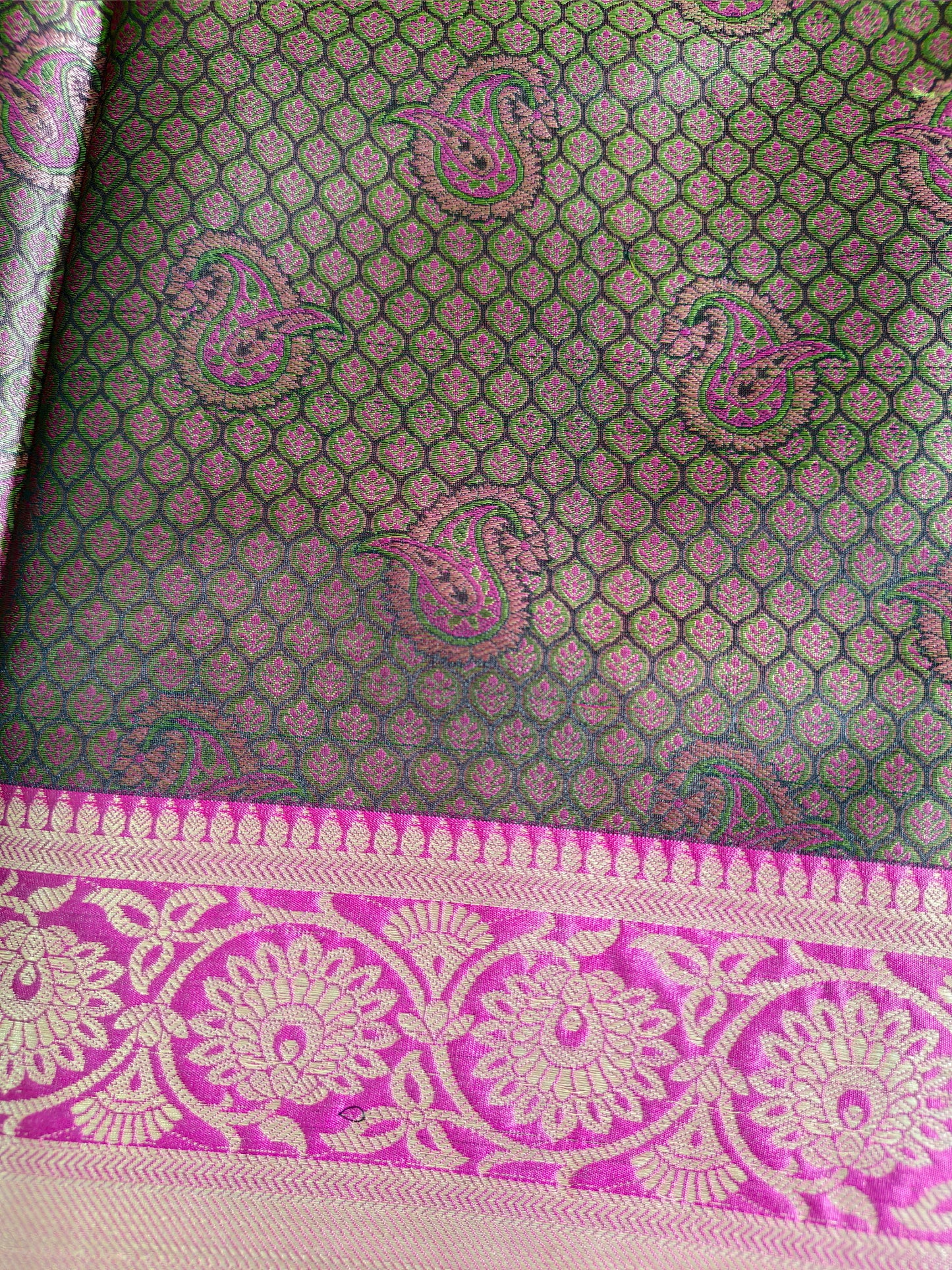 Pink Border Tanchui Saree